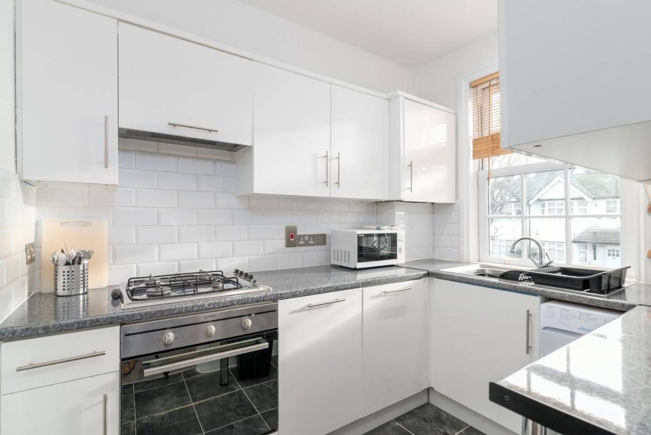 Guestready - Modern 2-Bed For 4 In Golders Green! Лондон Екстер'єр фото