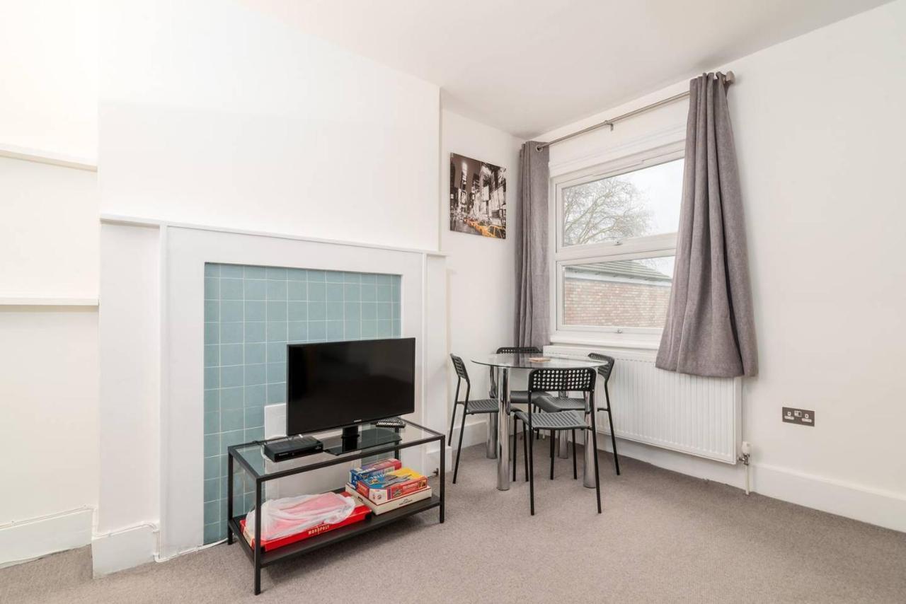 Guestready - Modern 2-Bed For 4 In Golders Green! Лондон Екстер'єр фото
