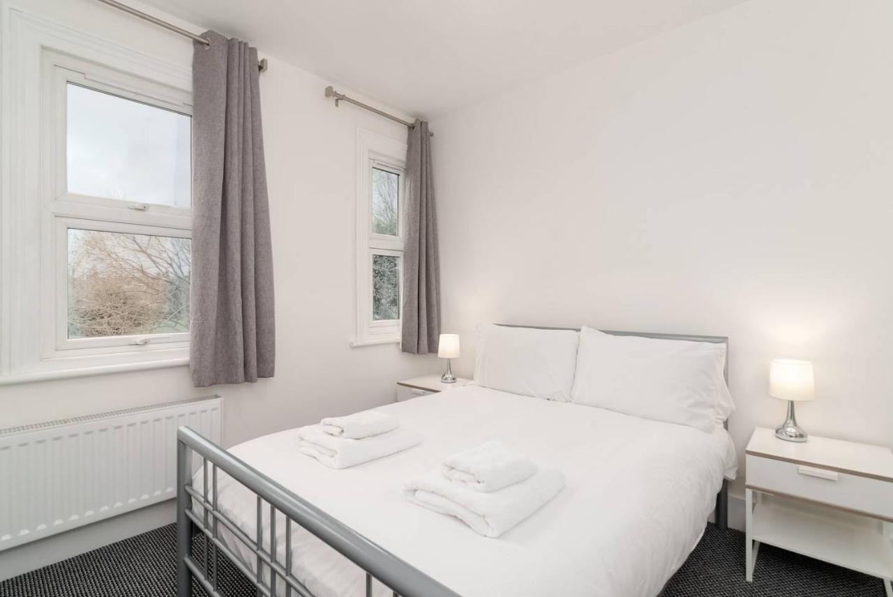 Guestready - Modern 2-Bed For 4 In Golders Green! Лондон Екстер'єр фото
